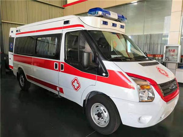 扬中市福特V362救护车